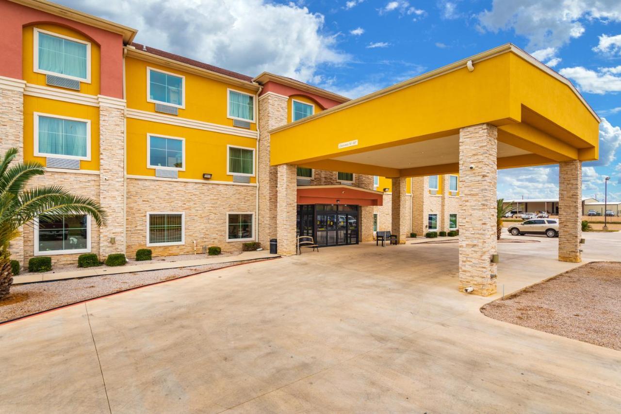 Residency Suites Cotulla Εξωτερικό φωτογραφία