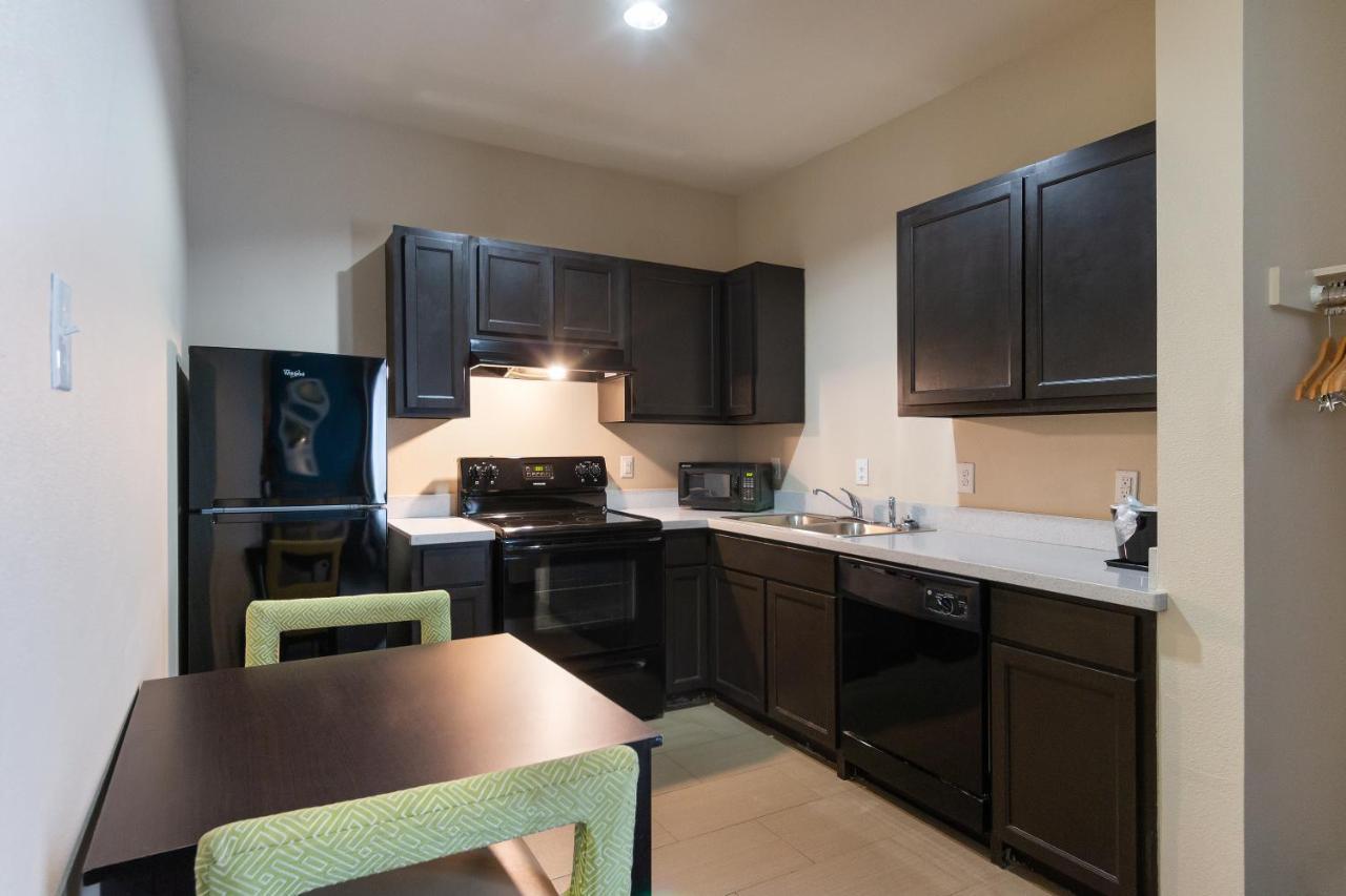 Residency Suites Cotulla Εξωτερικό φωτογραφία